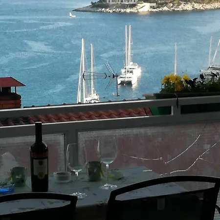 Luci Hvar Town