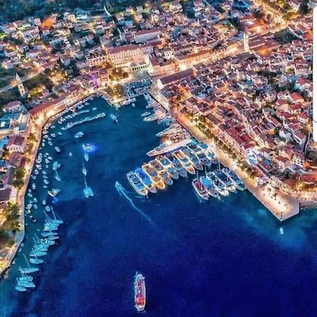 Luci Apartman