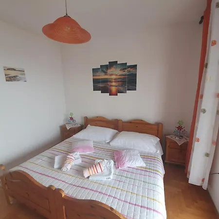 Apartment Luci Hvar Town