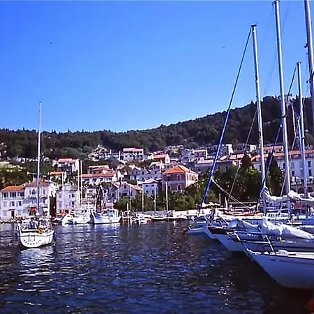 Apartment Luci Hvar Town
