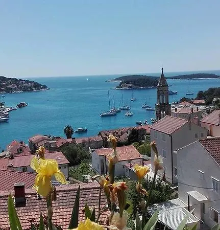 Luci Apartman Hvar Town