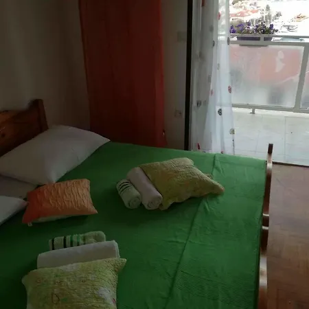 Apartment Luci Hvar Town