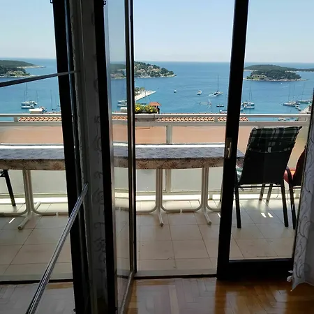 Luci Apartment Hvar Town