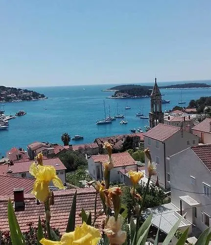 Luci Διαμέρισμα Χβαρ