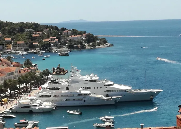 公寓 Luci 赫瓦尔