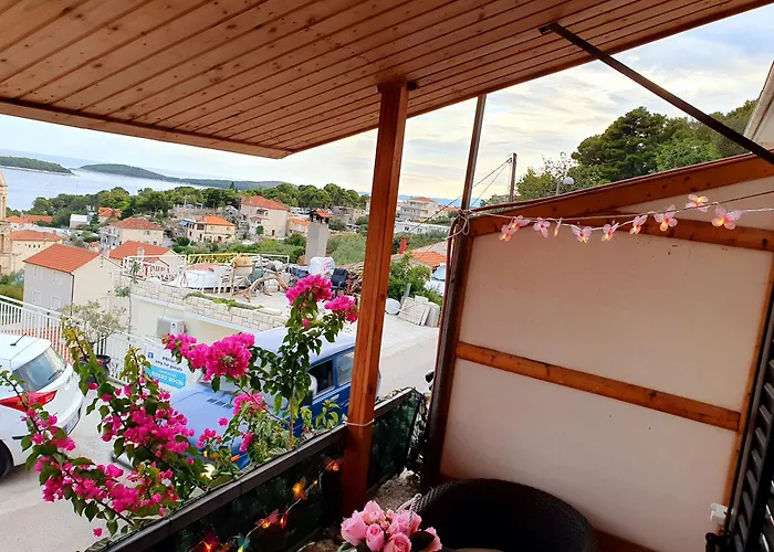 Luci * Hvar Town